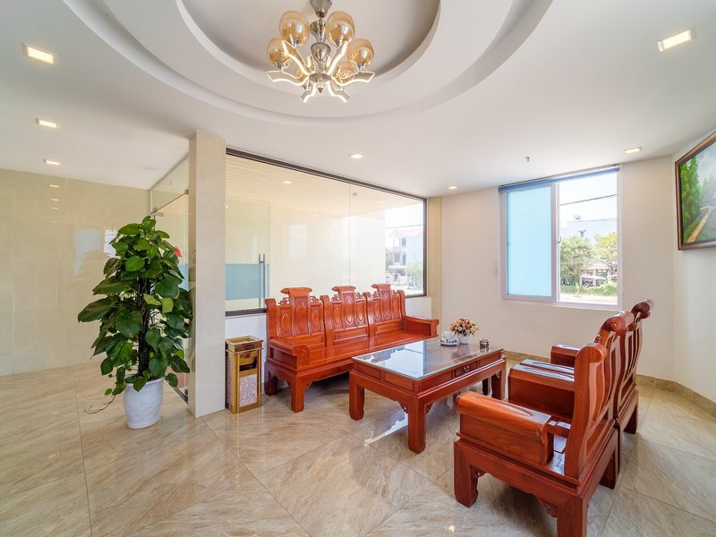 An Duc Hotel by OYO Rooms 7