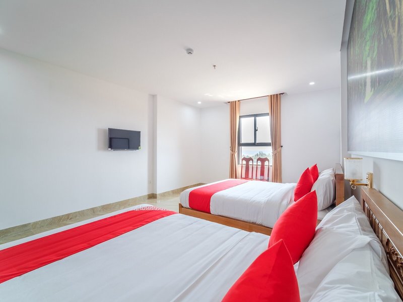 An Duc Hotel by OYO Rooms 16