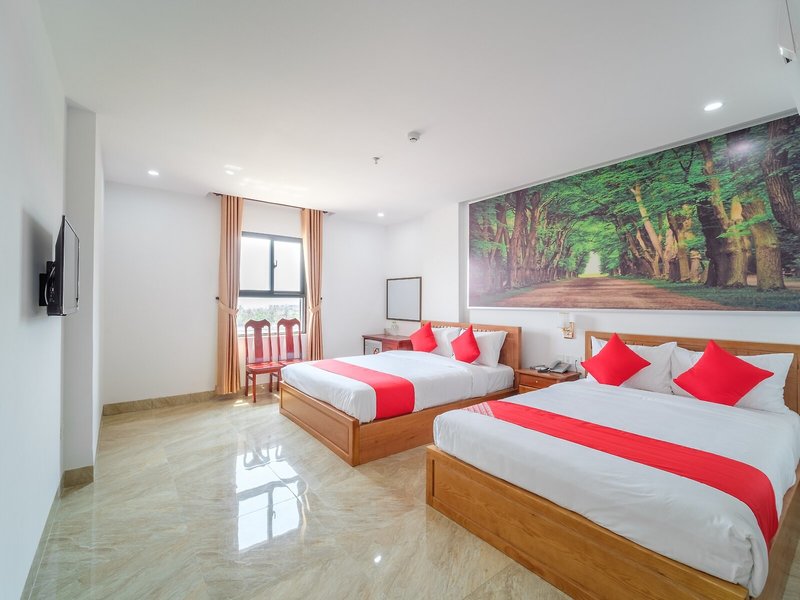An Duc Hotel by OYO Rooms 22