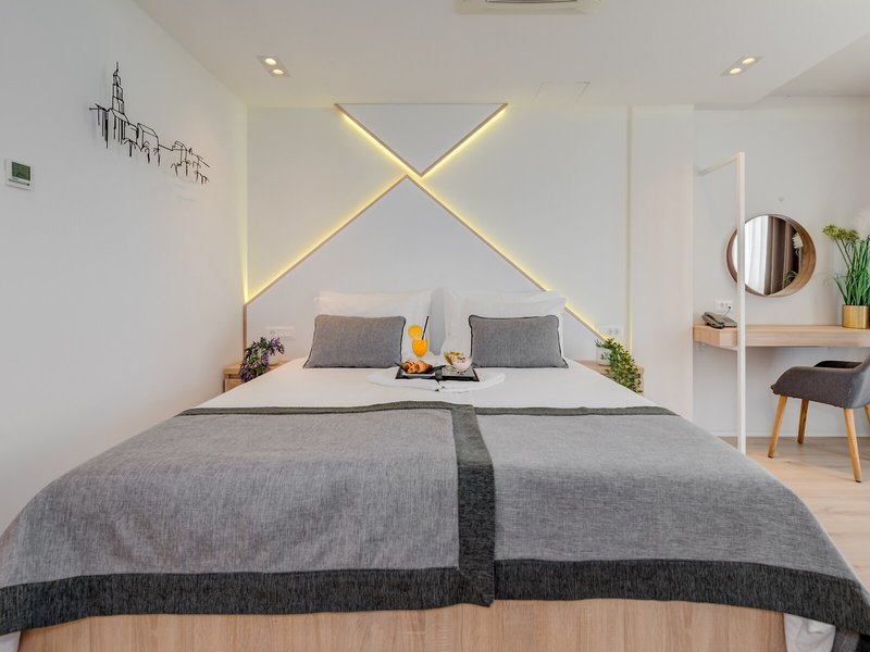 Hotel Pax 24