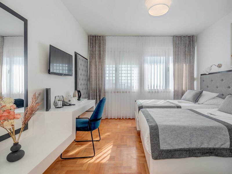 Hotel Pax 27