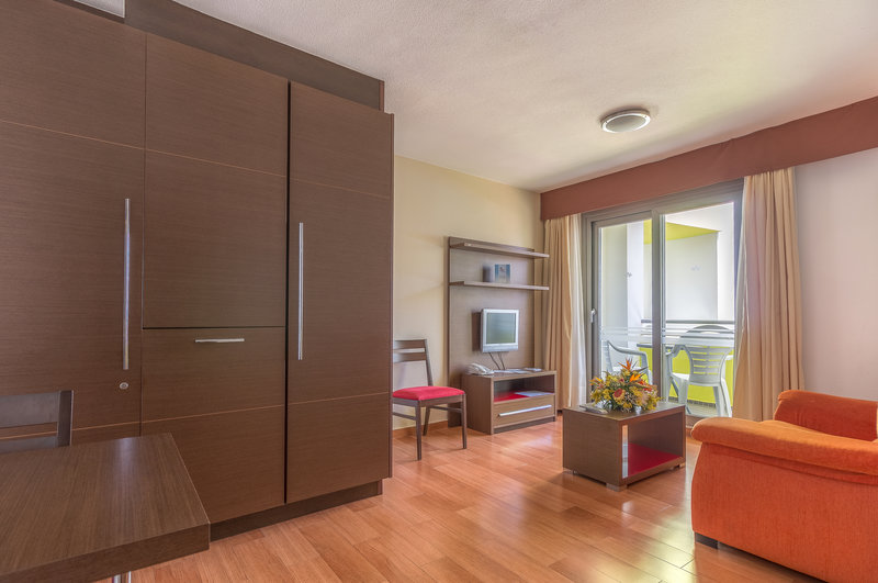 LIVVO Corralejo Beach 13