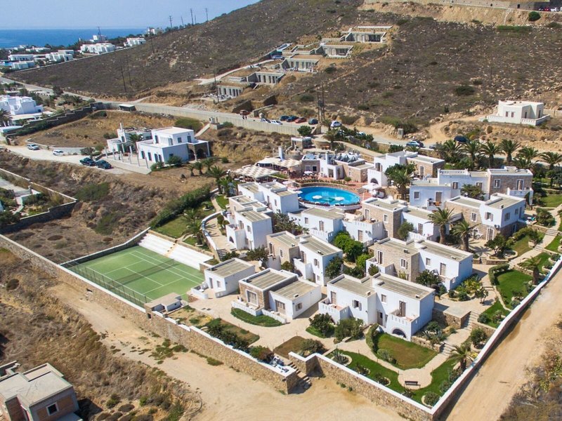 Naxos Magic Village 2