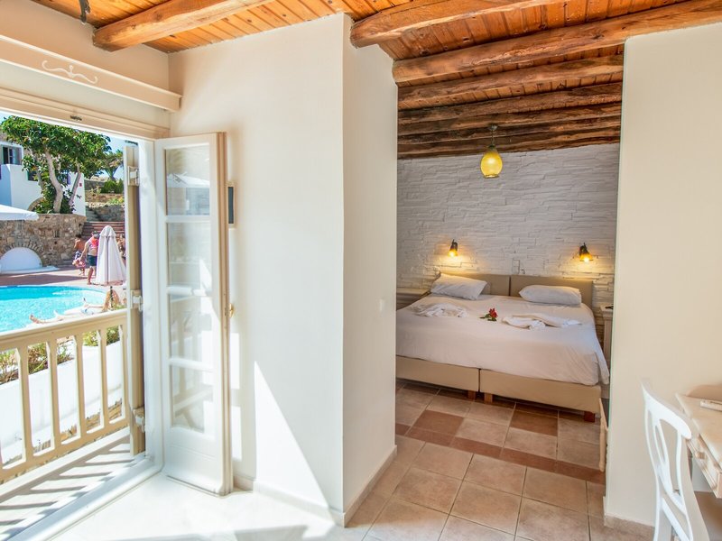 Naxos Magic Village 39