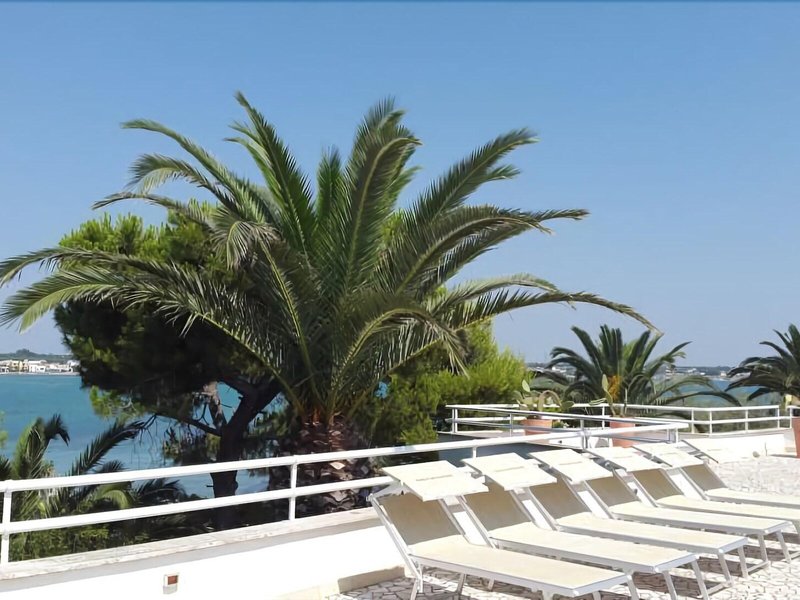 Isola Lo Scoglio 3