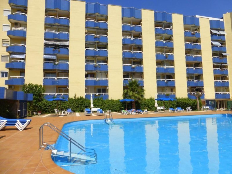 Alboran Apartments by Rentalmar 4