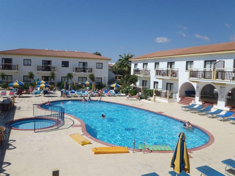 Cosmelenia Hotel Apartments 2