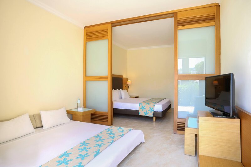 Sol Cosmopolitan Rhodes 74