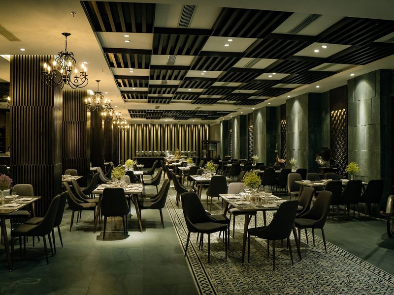 Dong Duong Hotel & Suites 6