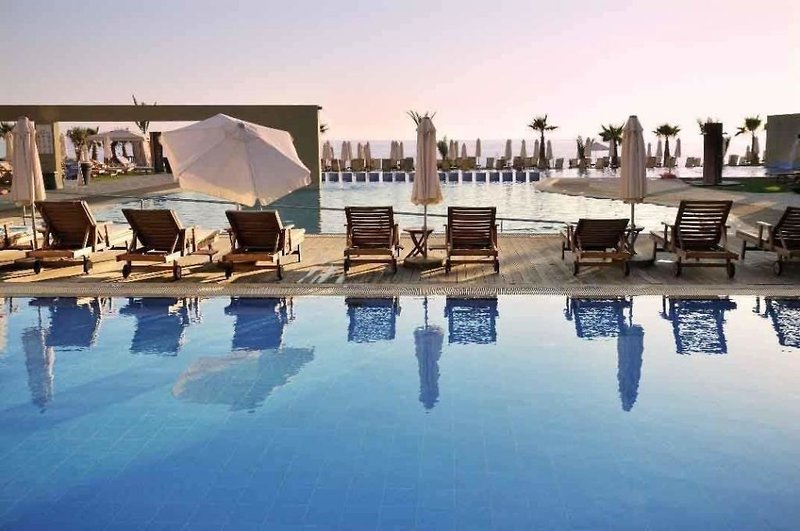 Blue Lagoon Kosher Hotel