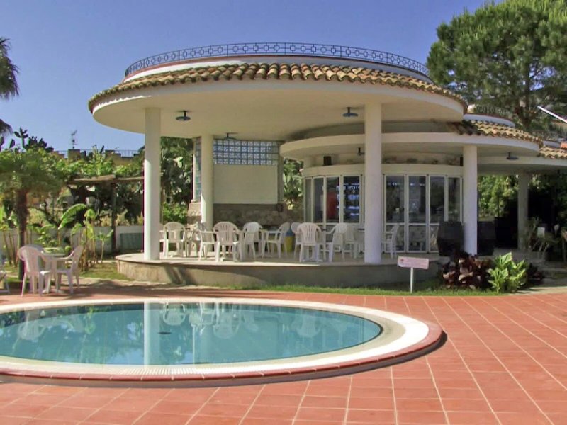 Hotel Residence Costa Azzurra 10