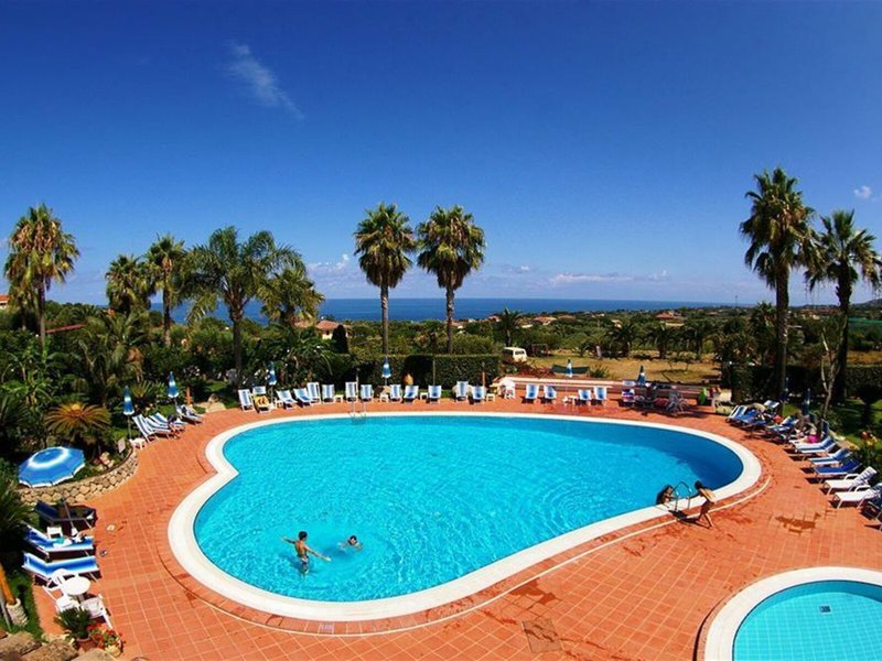 Hotel Residence Costa Azzurra 13