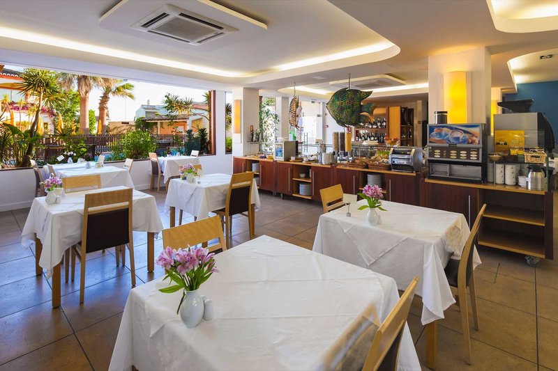 Costa d´Oiro Ambiance Village 10