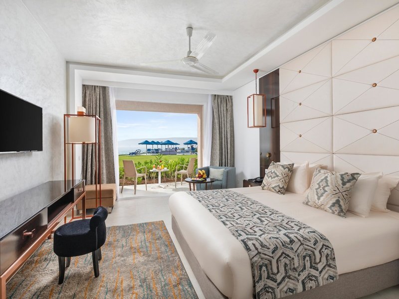 White Beach Resort 31