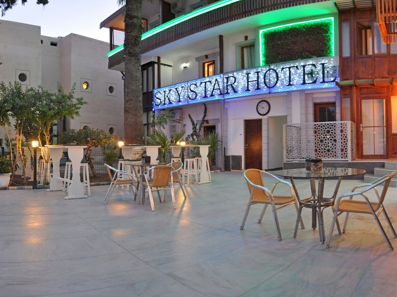 Sky Star Hotel 18