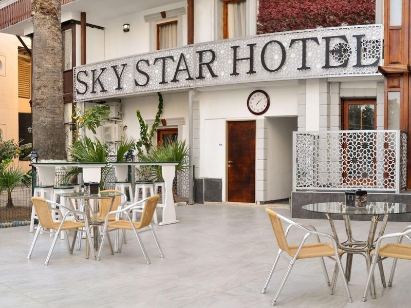 Sky Star Hotel 23