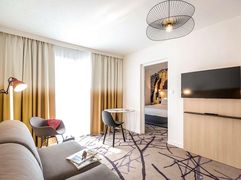 Mercure Cavaillon 47