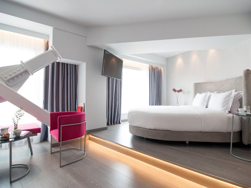 Athens Utopia Ermou 9