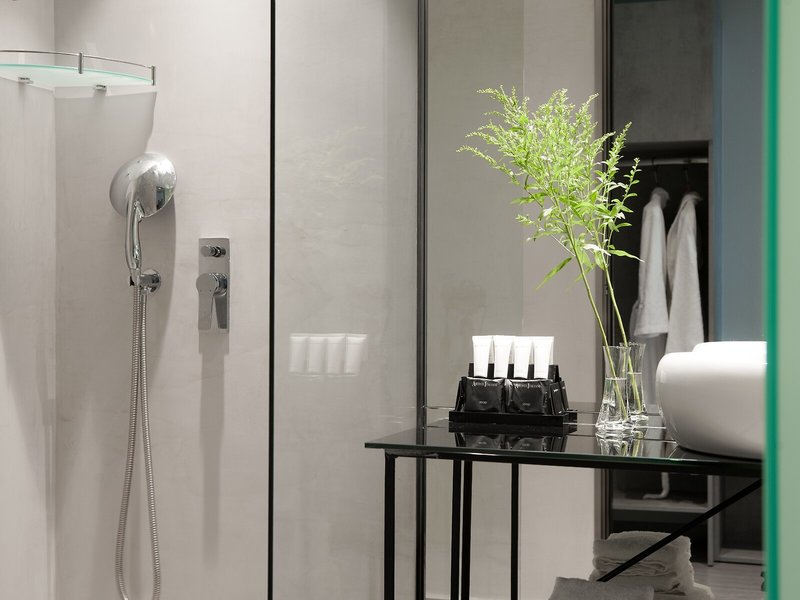 Athens Utopia Ermou 14