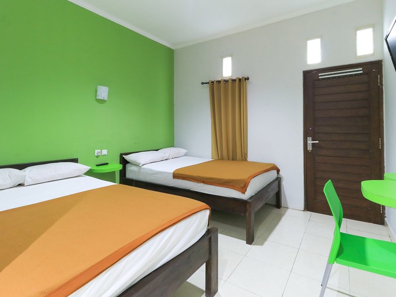 Hotel Warta Putra 9