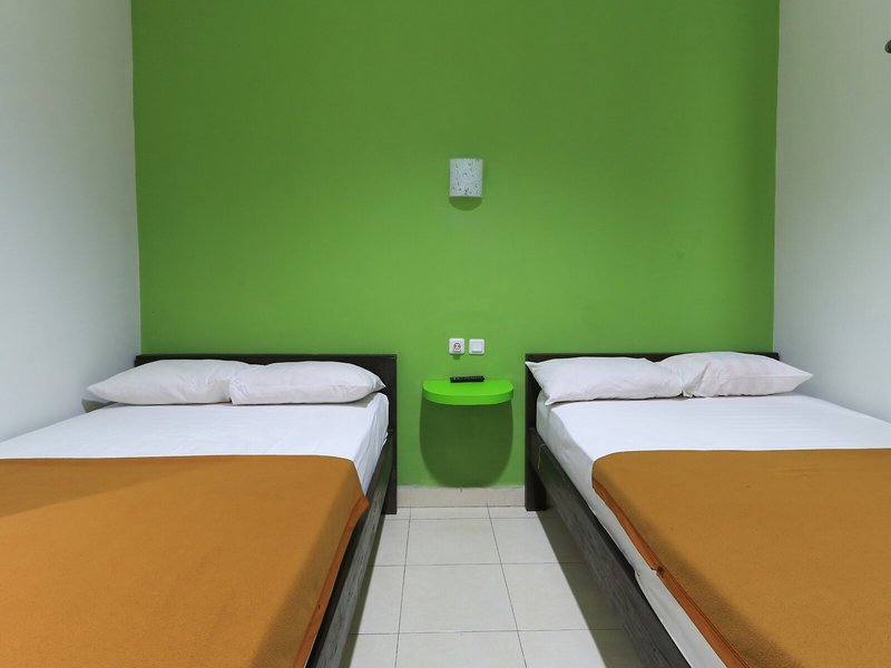 Hotel Warta Putra 10