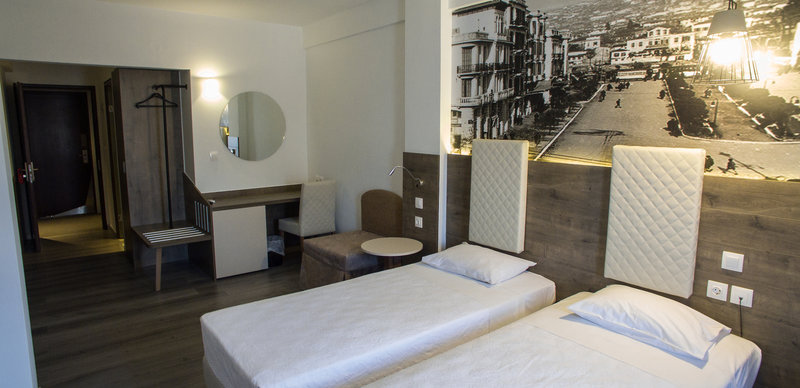 Metropolitan Hotel 2