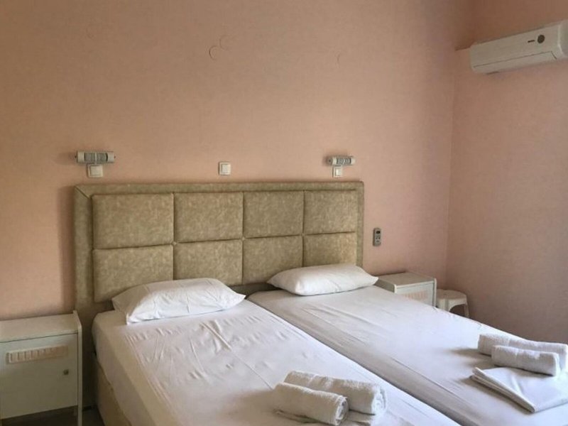 Natalia Studios Poros 10