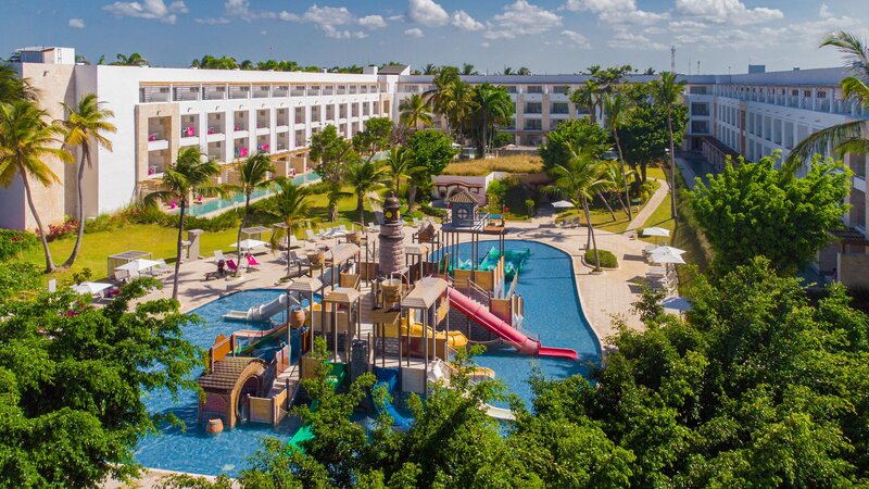 Family Club at Grand Bavaro Princess 6