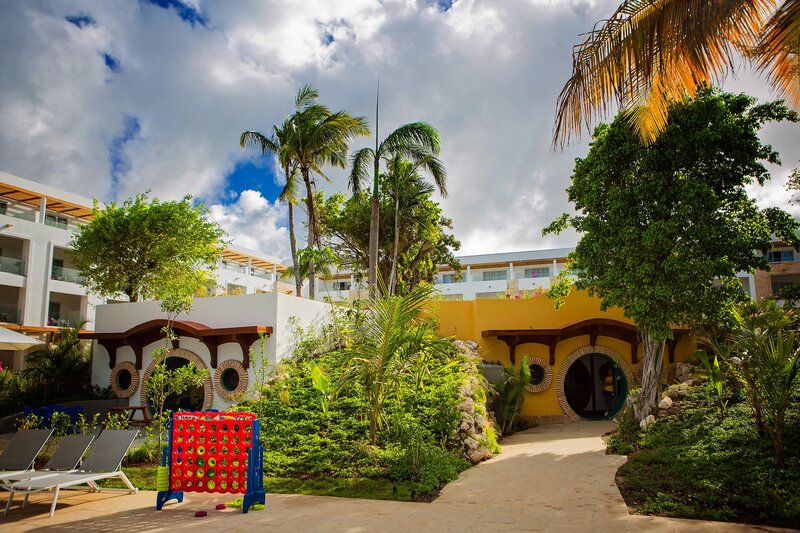 Family Club at Grand Bavaro Princess 18