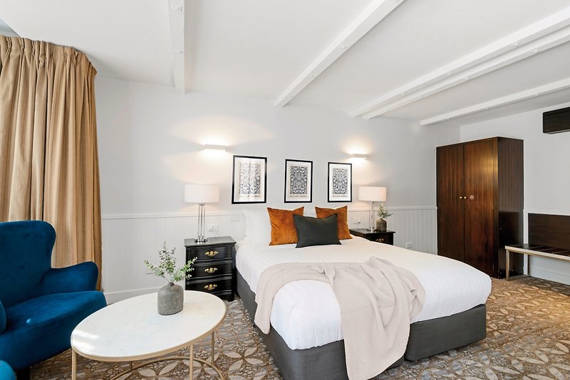 Heartland Hotel Cotswold 5 - Room Example