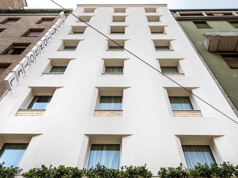 43 Station Hotel 1