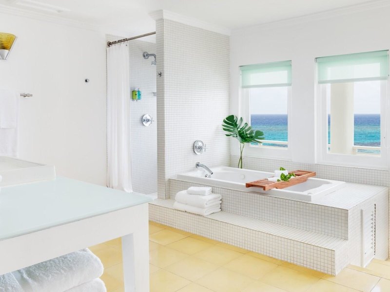 Couples Tower Isle 44