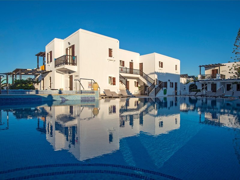 Contaratos Beach 16