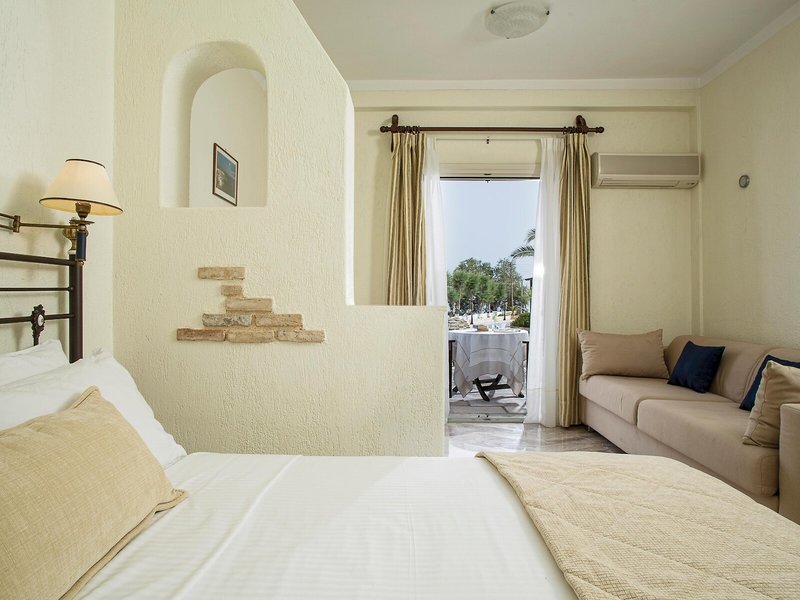 Contaratos Beach 46