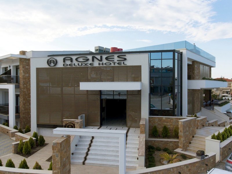 Agnes Deluxe Hotel 2