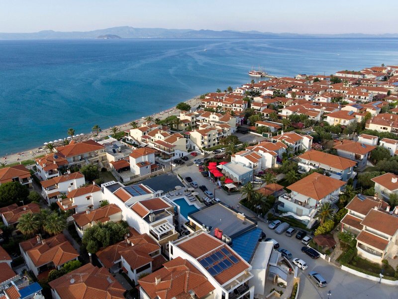 Agnes Deluxe Hotel 3