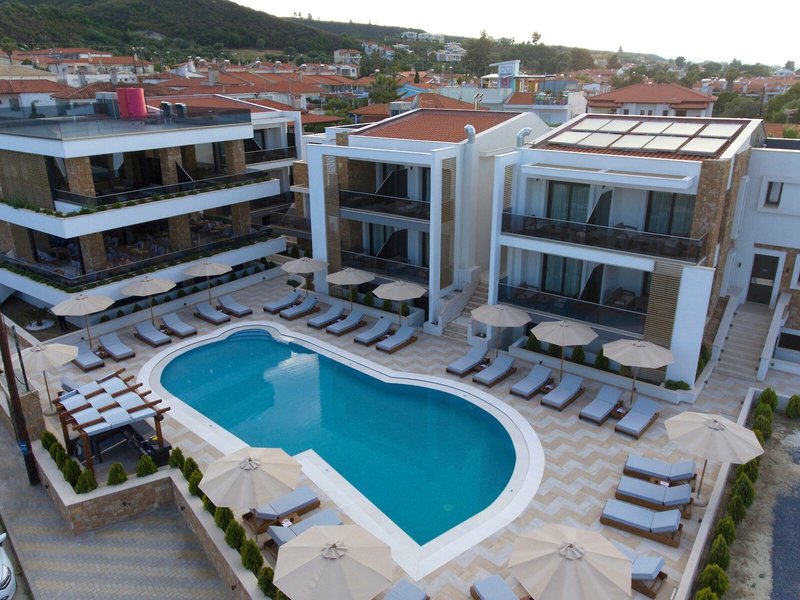 Agnes Deluxe Hotel 4