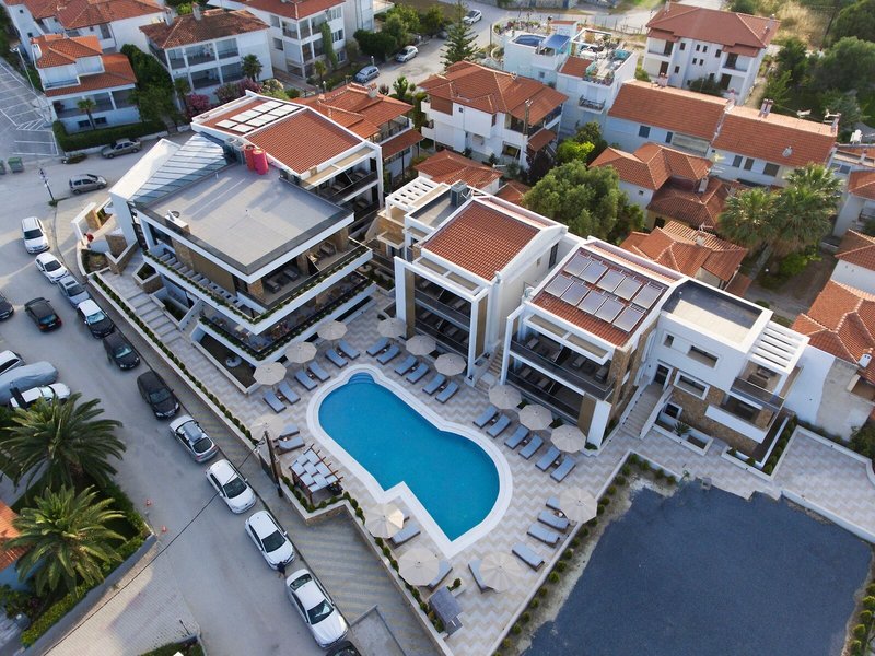 Agnes Deluxe Hotel 11