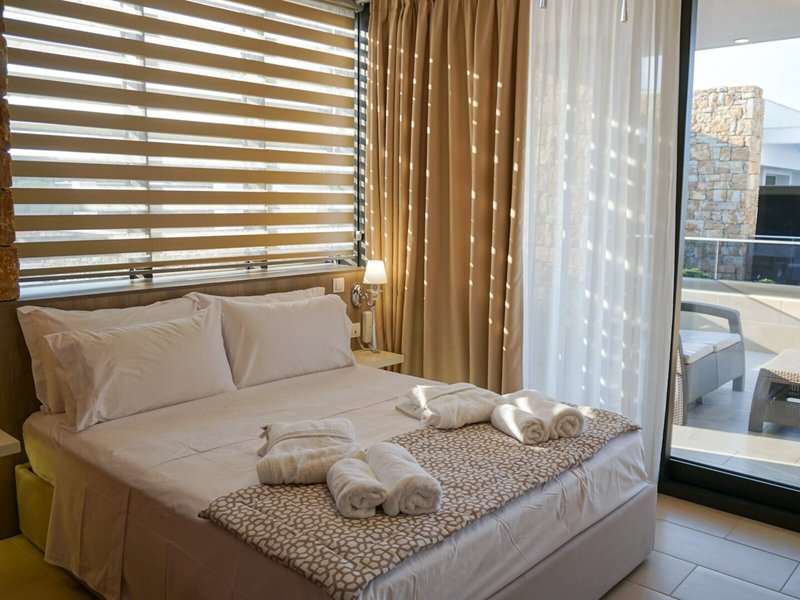 Agnes Deluxe Hotel 18