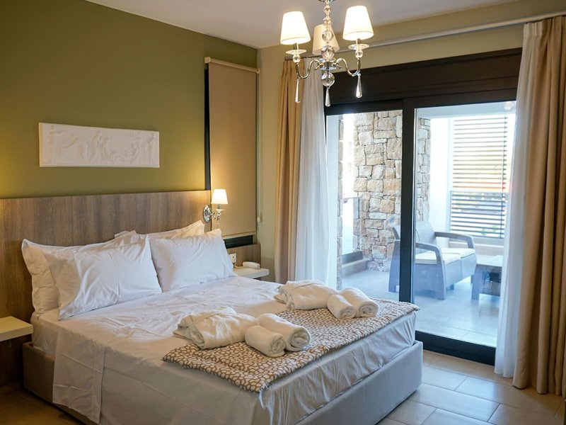 Agnes Deluxe Hotel 23