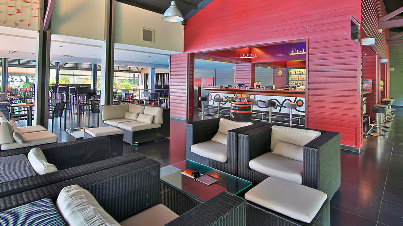 La Creole Beach Hotel & Spa 12