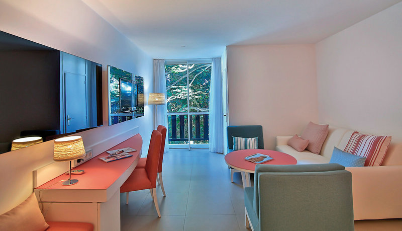 La Creole Beach Hotel & Spa 25