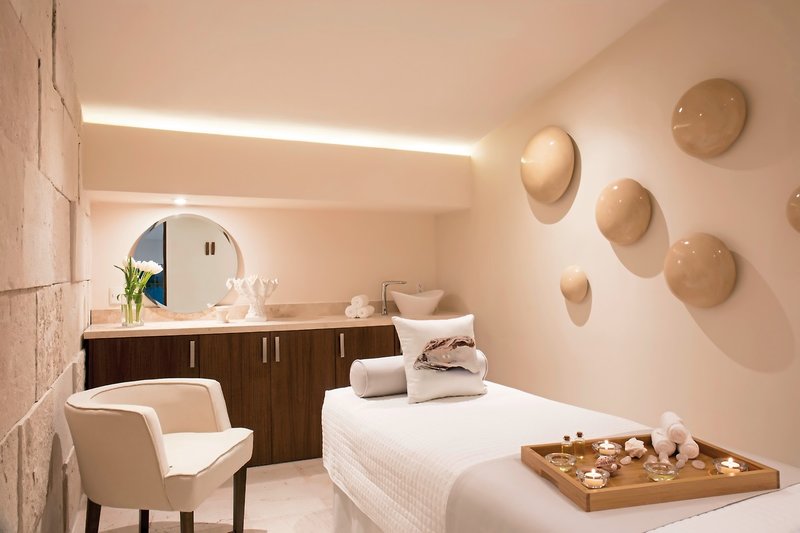 Crown Paradise Club 12 - Health & Beauty