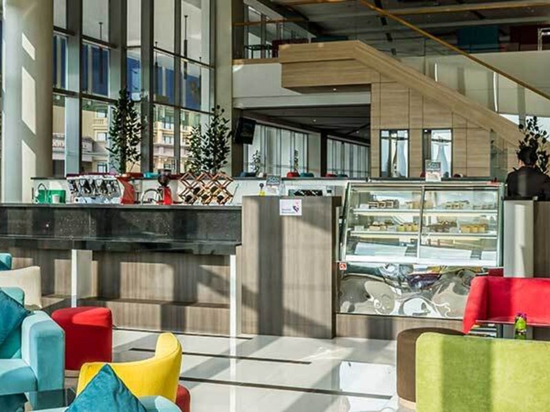 Riverside Majestic Hotel 5 - Bar