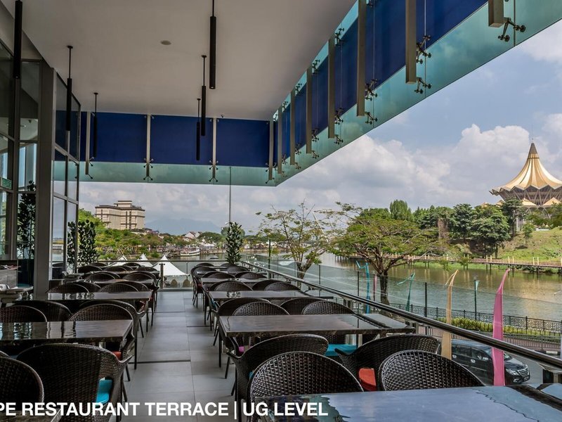 Riverside Majestic Hotel 12 - Restaurant