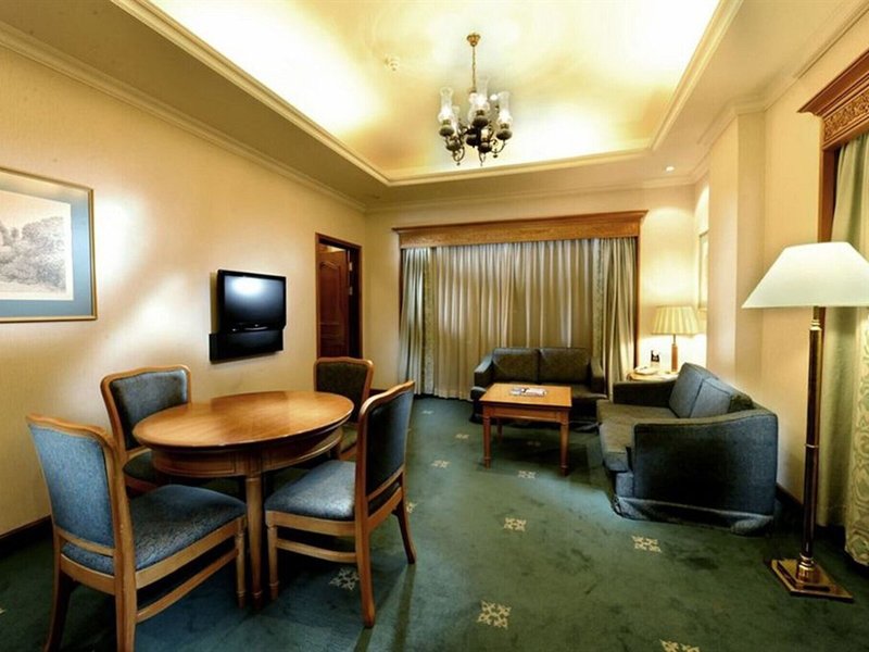 Riverside Majestic Hotel 13 - Restaurant