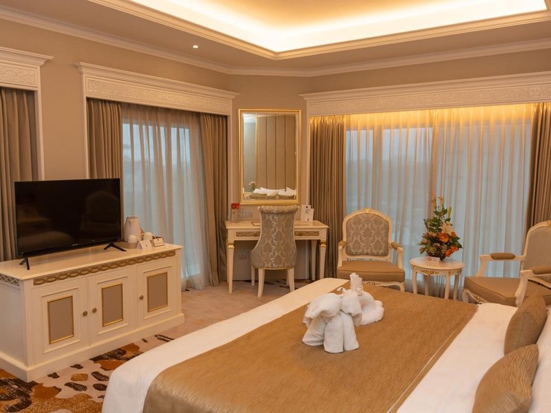 Riverside Majestic Hotel 18 - Health & Beauty