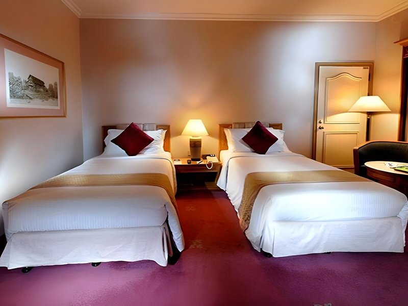 Riverside Majestic Hotel 23 - Room Example