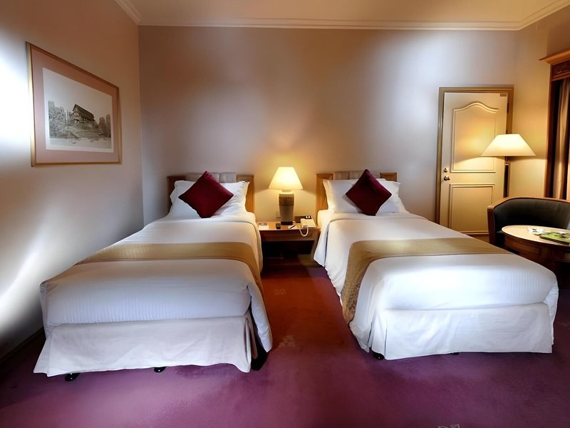 Riverside Majestic Hotel 25 - Room Example