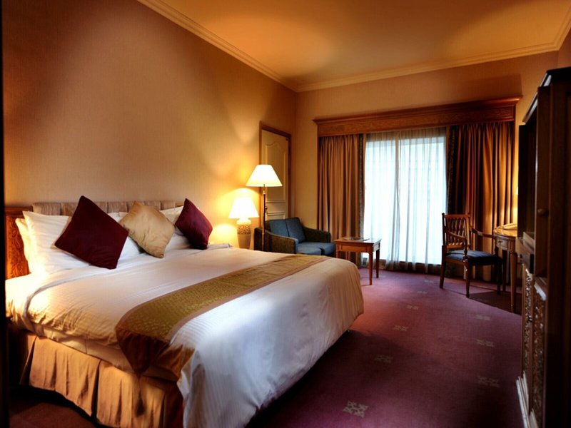 Riverside Majestic Hotel 26 - Room Example